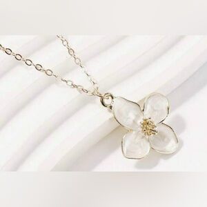 Ivory Flower Necklace